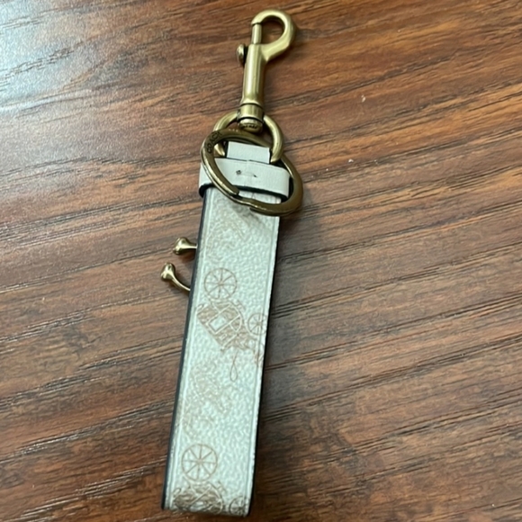 Coach keychain - Picture 2 of 4
